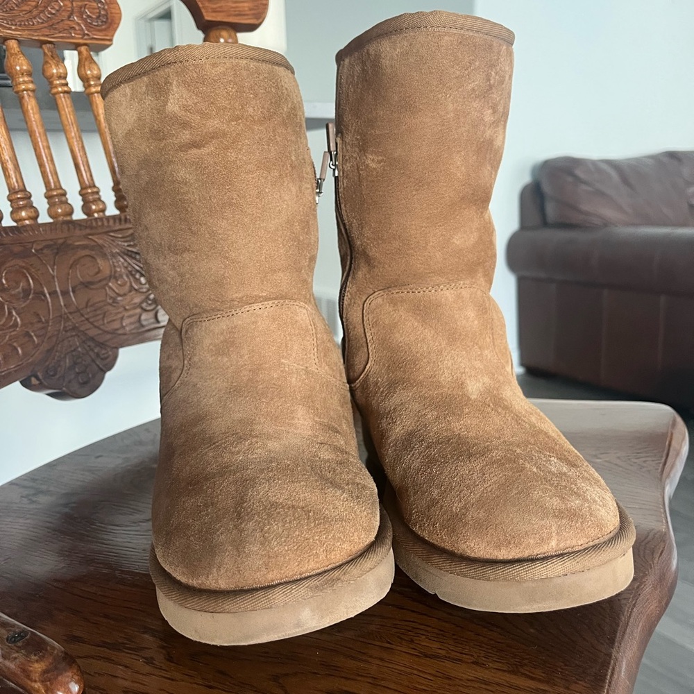 UGGS boots!